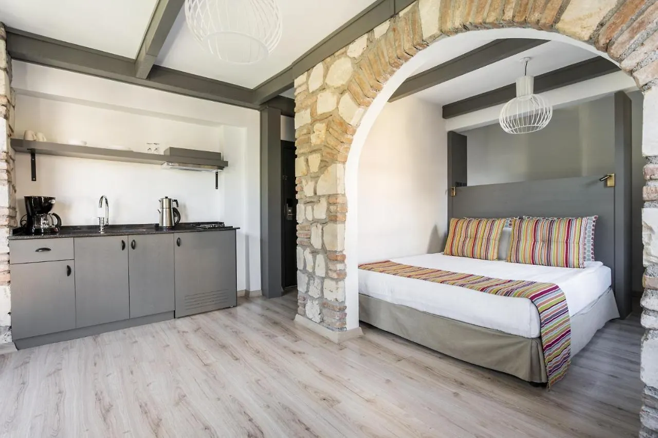 Lovely Studio Flat Near Hadrians Gate Apartment Antalya Turkey