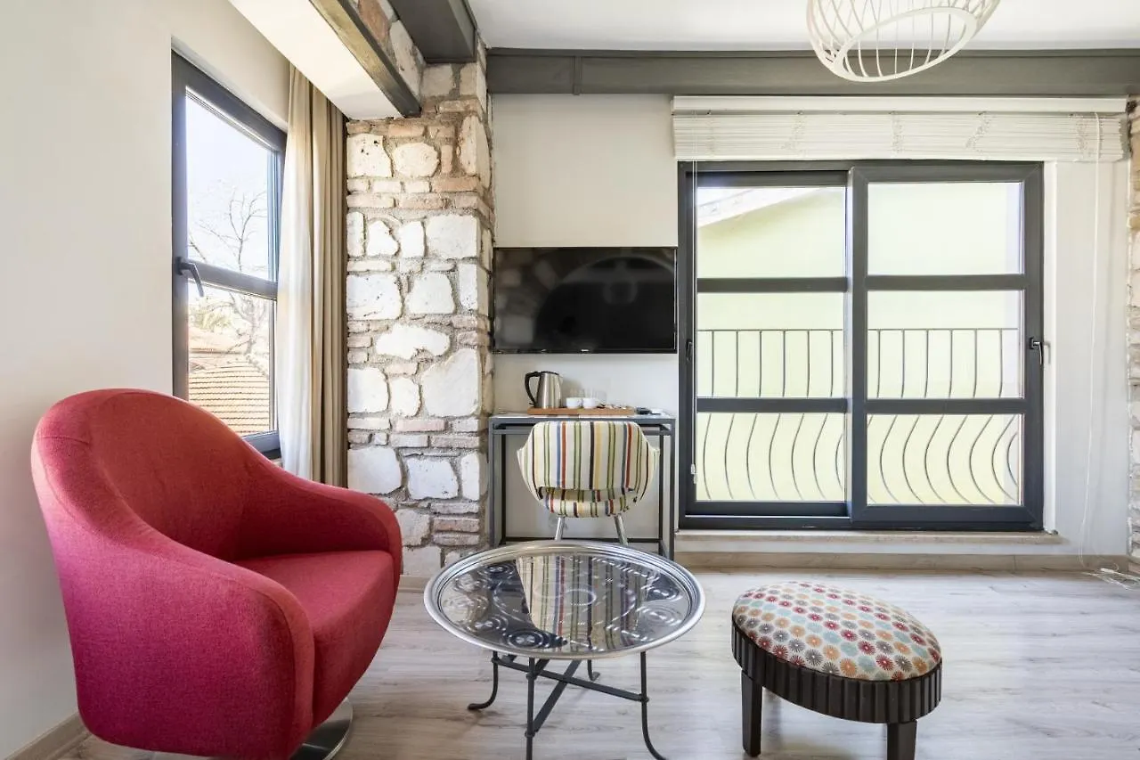 Lovely Studio Flat Near Hadrians Gate Apartment Antalya Turkey